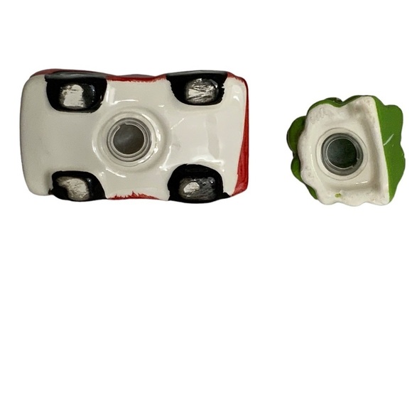 Christmas Salt Pepper Shakers Vintage Farm Truck and Tree Hand Painted Ceramic - Picture 8 of 13